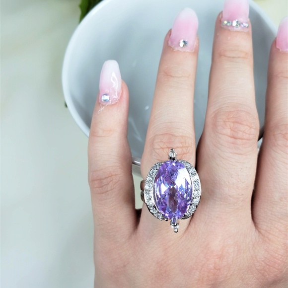 .925 Silver Ring - Picture 2 of 8